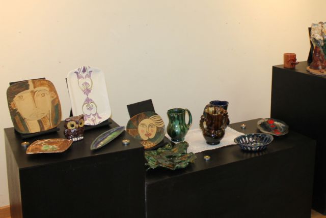 Los alumnos de los talleres municipales torreños presentan una muestra-mercadillo de sus trabajos - 5, Foto 5