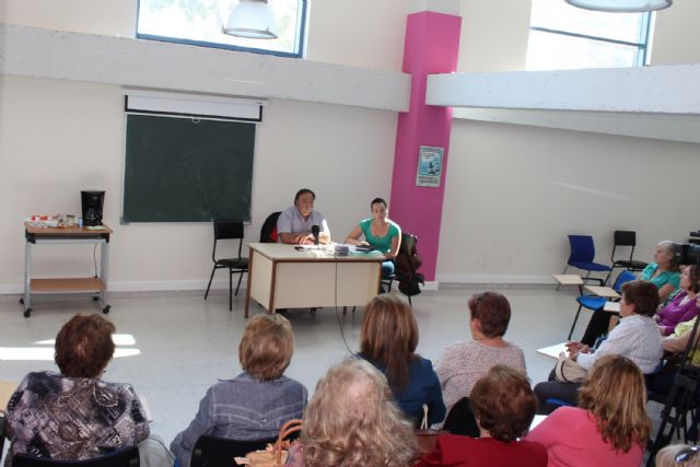 La asociación de mujeres Isabel González torreña comienza sus actividades de mayo - 2, Foto 2