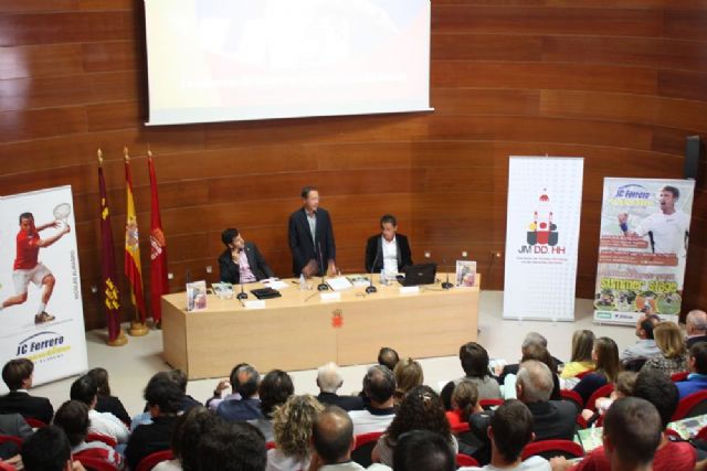 Cámara destaca el ejemplo de Nicolás Almagro como referente para los jóvenes que quieren progresar en el deporte y en la vida - 2, Foto 2