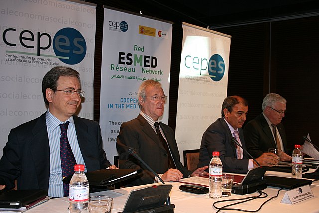 Valcárcel resalta el potencial de las regiones euromediterráneas para el fomento de empresas de economía social - 1, Foto 1