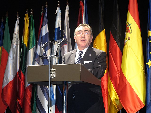 El consejero Manuel Campos subraya que la Unión Europea profundiza en los sentimientos de identidad y unidad europea - 1, Foto 1