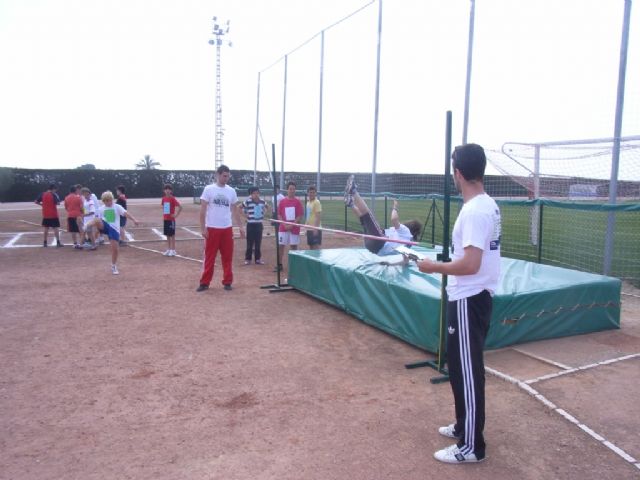 Un total de 64 escolares participaron en la jornada de atletismo de Deporte Escolar, Foto 4