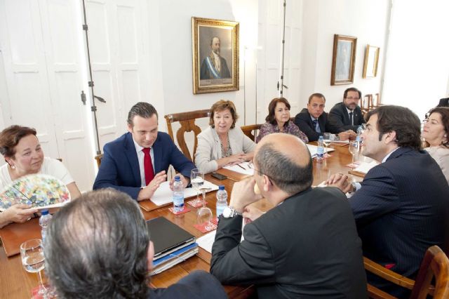 Ayuntamiento y Empresarios estudian medidas para reactivar el tejido productivo - 3, Foto 3