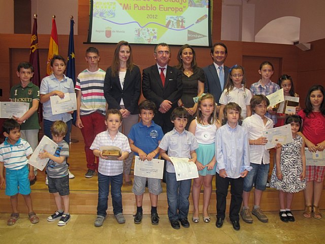 16 escolares de Infantil y Primaria, premiados en el concurso de dibujo ´Mi pueblo, Europa´ - 1, Foto 1
