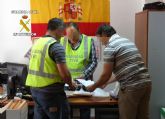 La Guardia Civil detiene a dos personas por estafar a inmigrantes que pretendan regularizar su situacin en España