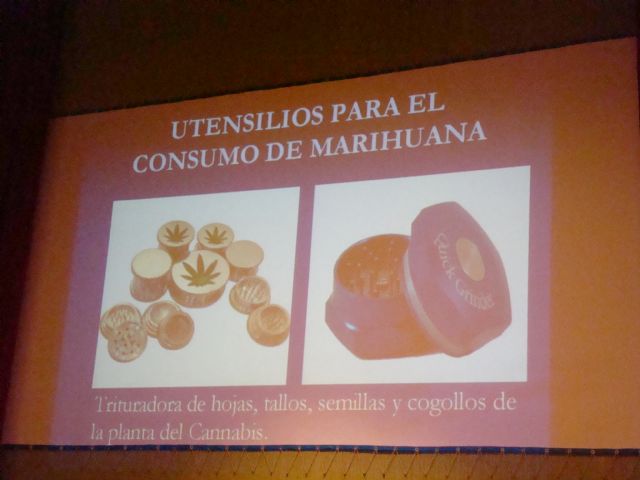 Activa participación de los padres en la charla Cómo saber si mi hijo consume drogas, Foto 2