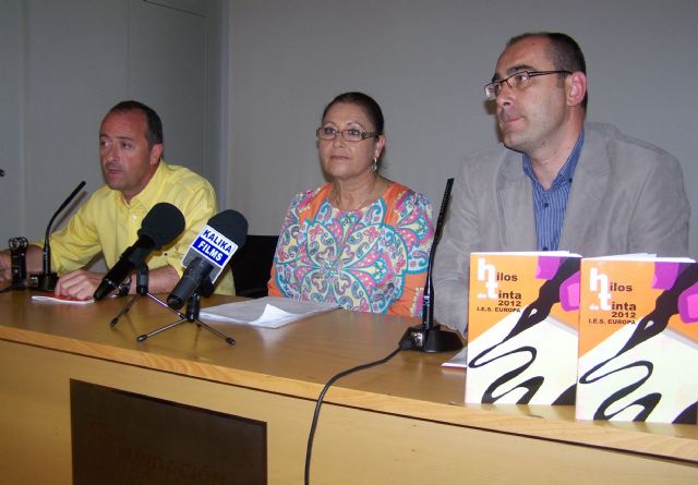 Concluye la I Semana Cultural del IES Europa con la publicación del libro Hilos de Tinta - 1, Foto 1