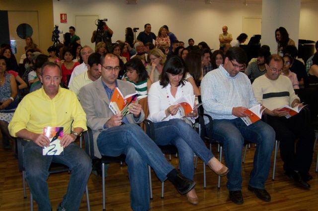 Concluye la I Semana Cultural del IES Europa con la publicación del libro Hilos de Tinta - 2, Foto 2