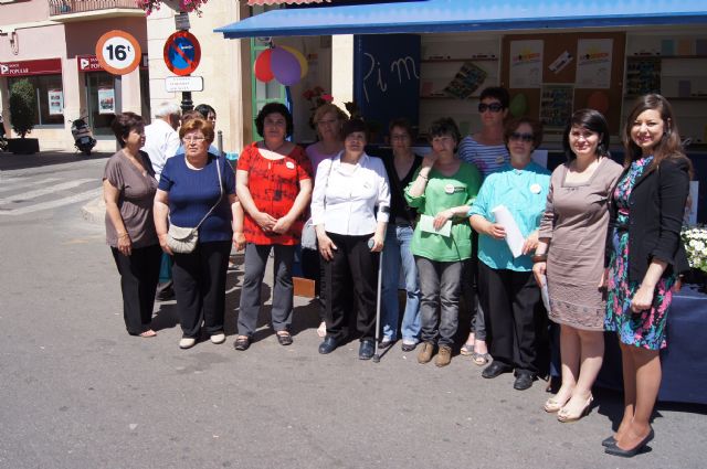 Totana se suma a la conmemoración del Día Internacional de la Fibromialgia y Fatiga Crónica con la lectura de un manifiesto, Foto 1