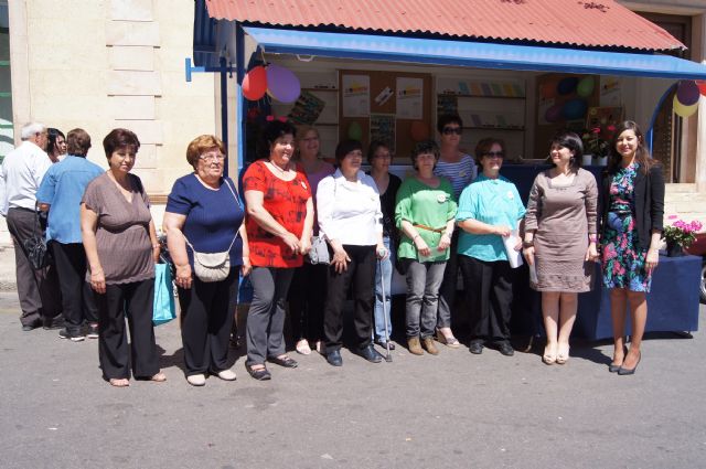 Totana se suma a la conmemoración del Día Internacional de la Fibromialgia y Fatiga Crónica con la lectura de un manifiesto, Foto 3