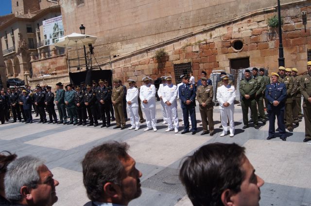 El municipio de Totana, en la figura de su alcaldesa, muestra el apoyo de la localidad a la población de Lorca, Foto 4