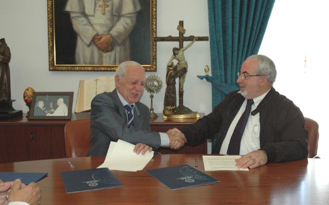 La UCAM firma un convenio con una clínica de alto nivel en tecnología médica - 1, Foto 1