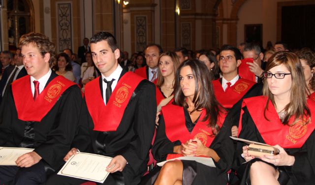 Nueva hornada de expertos en abogacía se gradúan en la UCAM - 1, Foto 1