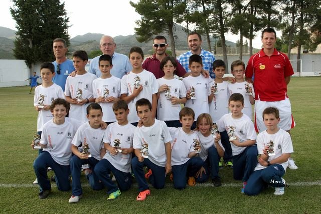 Caravaca celebra el ascenso de su equipo de fúlbol y homenajea al conjunto benjamín - 3, Foto 3