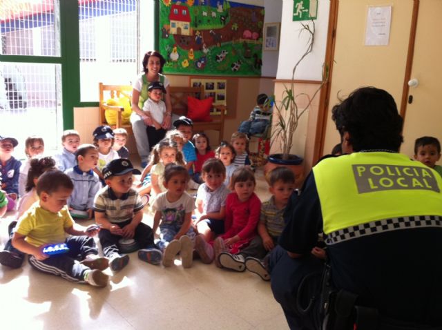 La Policía Local se acerca a las guarderías con el programa Educapipol - 2, Foto 2