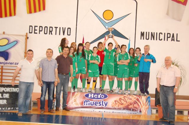 Las jugadoras del IES Villa de Alguazas de Balonmano Infantil Femenino ¡Campeonas! - 1, Foto 1