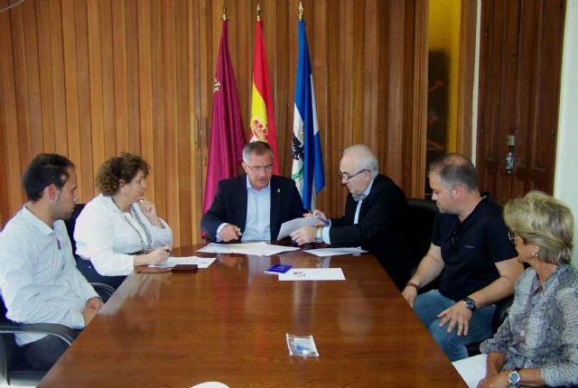 El Ayuntamiento de Águilas y el Ilustre Colegio de Veterinarios de Murcia establecen un convenio de colaboración - 1, Foto 1