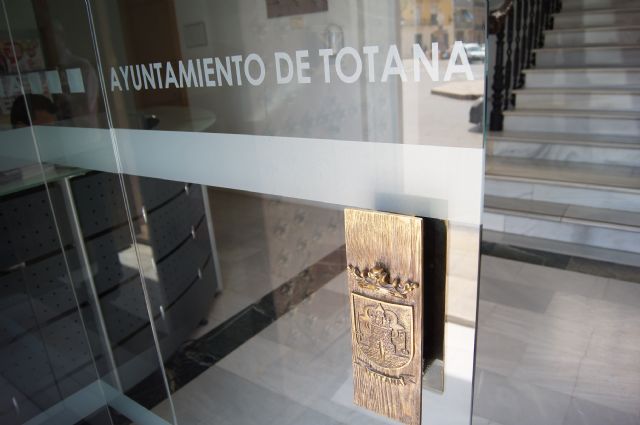 El próximo día 22 de mayo permanecerán cerradas los servicios y dependencias municipales por la festividad de Santa Rita, Foto 1