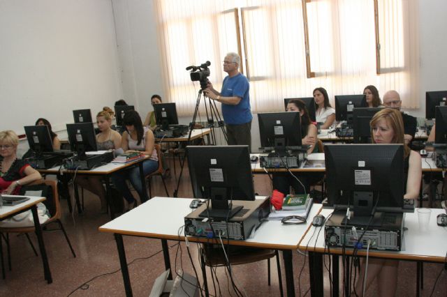 Clausura del curso de comercio internacional - 3, Foto 3