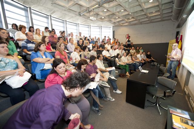 Dos expertos enseñan a empresarios a promocionar su negocio en Internet - 3, Foto 3