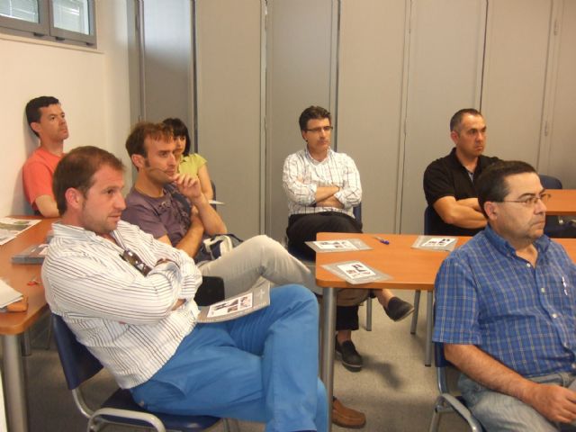 Empresarios y emprendedores conocen de la mano del Instituto de Fomento el proceso de internacionalización del comercio exterior, Foto 3