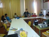 Los alumnos del Aula Ocupacional del Servicio Municipal de Prevencin y Control del Absentismo Escolar participan en el taller de educacin en valores