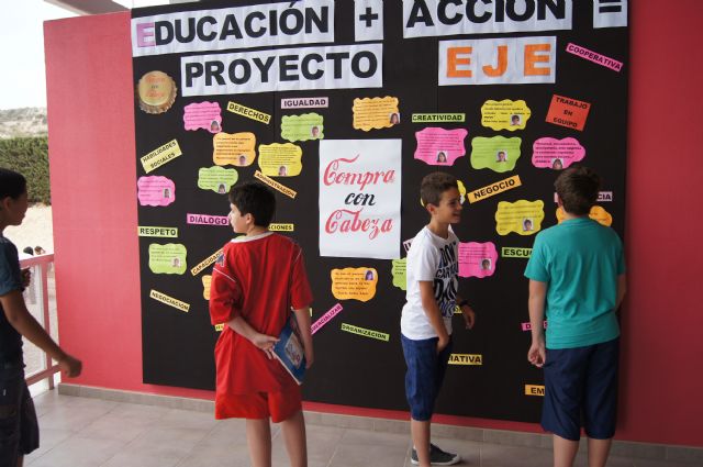 The school made "Reina Sofa" develops two draft educational innovation, Foto 1
