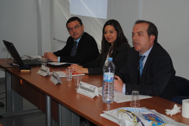 Más de un centenar empresarios y personas relacionadas con el sector de las asesorías conocen de cerca cómo se realizan las inspecciones de trabajo, Foto 3