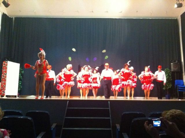 El grupo Canela en Rama homenajea a la escritora torreña Paquita Morales en 92° cumpleaños - 1, Foto 1