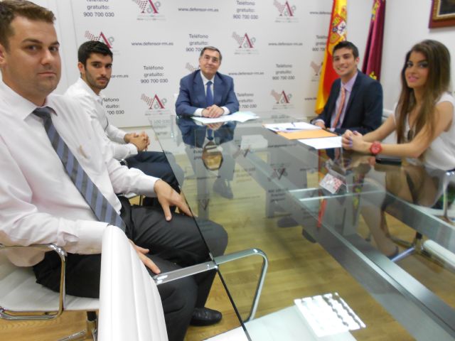 El Defensor del Pueblo recibe a Unidad por Alguazas para pedir al ayuntamiento que habilite un despacho al grupo político - 1, Foto 1