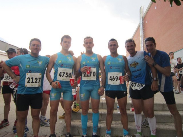 Atletas del CAT Totana participaron en la XIII Media Maratón de Almansa, Foto 1