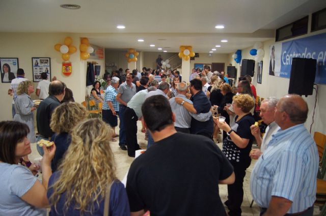 La familia del PP hace balance de la gestión de austeridad y responsabilidad política del equipo de gobierno del PP en el primer aniversario de gobierno municipal, Foto 2