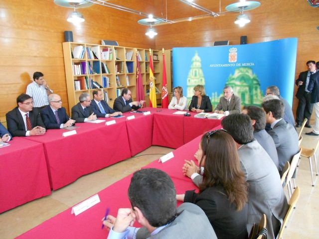 Once entidades colaboran con el Ayuntamiento para el pago a proveedores - 1, Foto 1