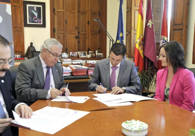 Investigadores de la Universidad de Murcia estudian con la ecografía emocional la vinculación afectiva de los padres - 3, Foto 3