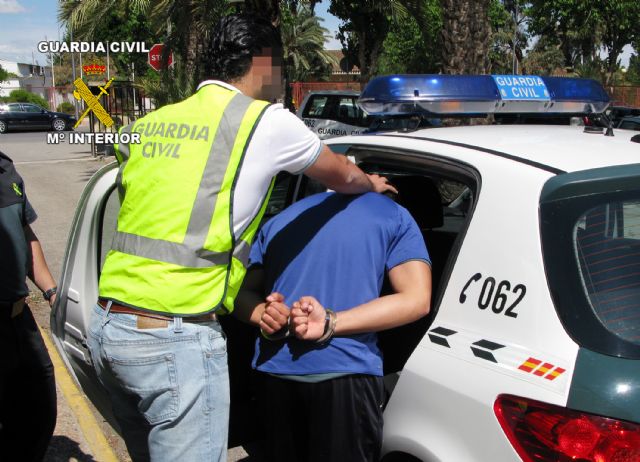 La Guardia Civil desmantela un destacado punto de elaboración, manipulación y venta de drogas - 5, Foto 5
