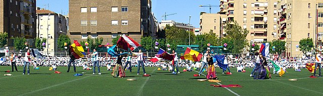 Alumnos del CEIP Santa Eulalia participaron en el IV Encuentro Regional de Danzas del Mundo - 5