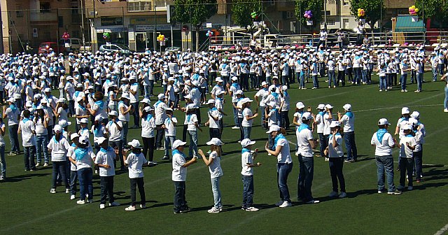 Alumnos del CEIP Santa Eulalia participaron en el IV Encuentro Regional de Danzas del Mundo - 28