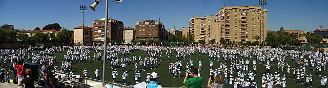 Alumnos del CEIP Santa Eulalia participaron en el IV Encuentro Regional de Danzas del Mundo - 36