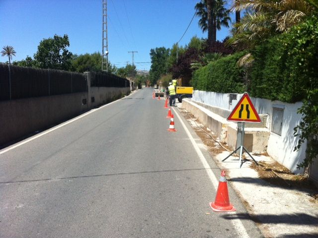 La concejalía de Infraestructuras está realizando obras de eliminación y tapado de los caños de riego en el Camino de los Molinos - 2, Foto 2
