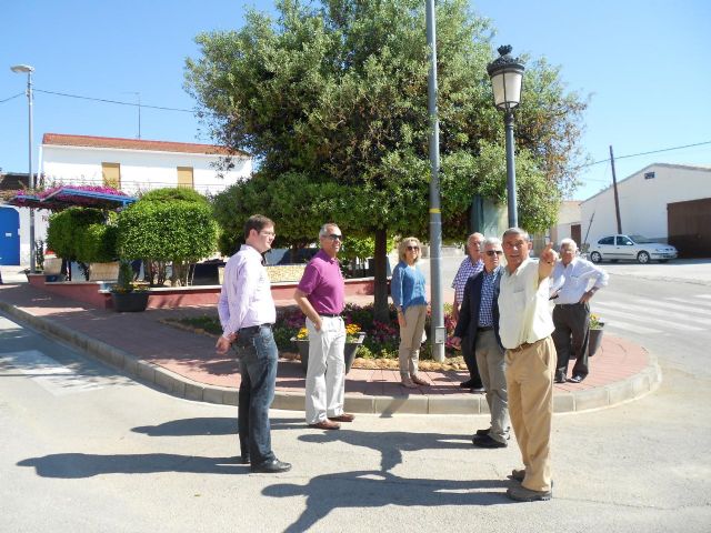 Adela Martínez-Cachá pasa revista a los jardines de Corvera y La Murta - 2, Foto 2