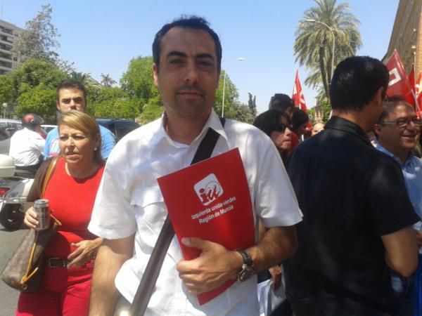 IU-Verdes respalda la concentración de CCOO y UGT contra la reforma laboral - 1, Foto 1