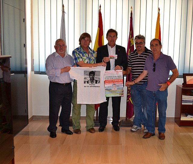  Francisco Egea “Kini”, directivo de la FFRM, Ángel Pérez García, José Miguel Monje, Luiso y Paco Velasco, Foto 1