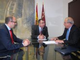El consejero de Presidencia se reúne con el alcalde para abordar la reforma de las demarcaciones judiciales