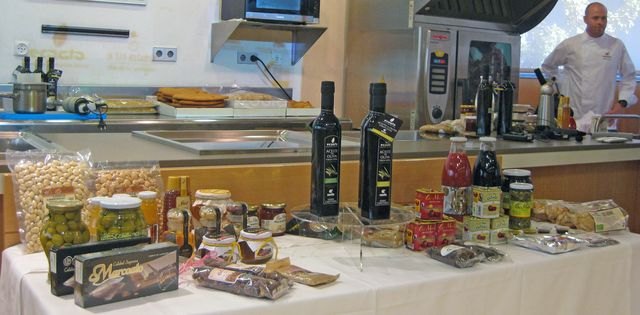 Cooking demonstration with mono-varietal oils and research products "COATO", Foto 1