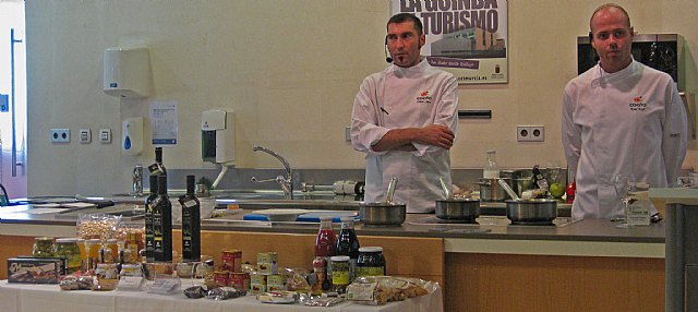 Demostración de cocina con aceites mono-varietales e investigación con productos COATO, Foto 2