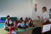 Alumnos de la Escuela Infantil 'Doña Pepita López Gandía' visitan el Centro de Lectura 'José María Munuera y Abadía'