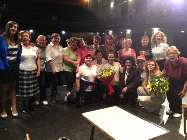 Las Atrevidas cierran la temporada de teatro en Blanca - 1, Foto 1