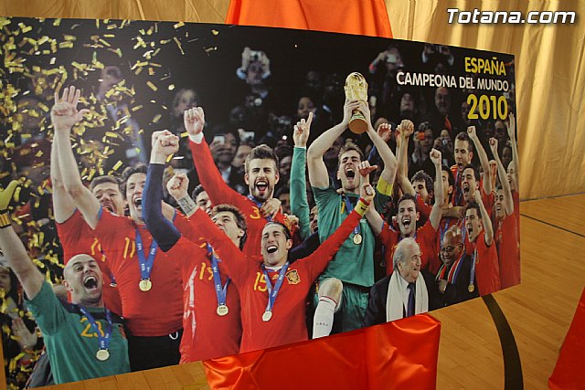 Ms de 1.500 aficionados se acercaron al Pabelln 