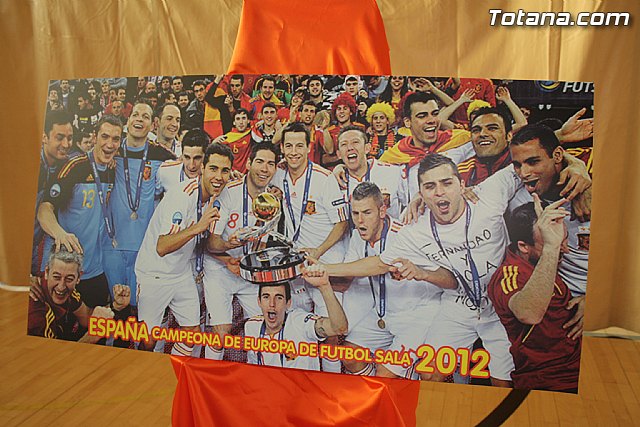 Ms de 1.500 aficionados se acercaron al Pabelln 