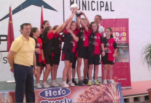 Las chicas del Pérez de Hita y los chicos del Pasico Campillo, campeones regionales de deporte en edad escolar en categoría alevín - 1, Foto 1